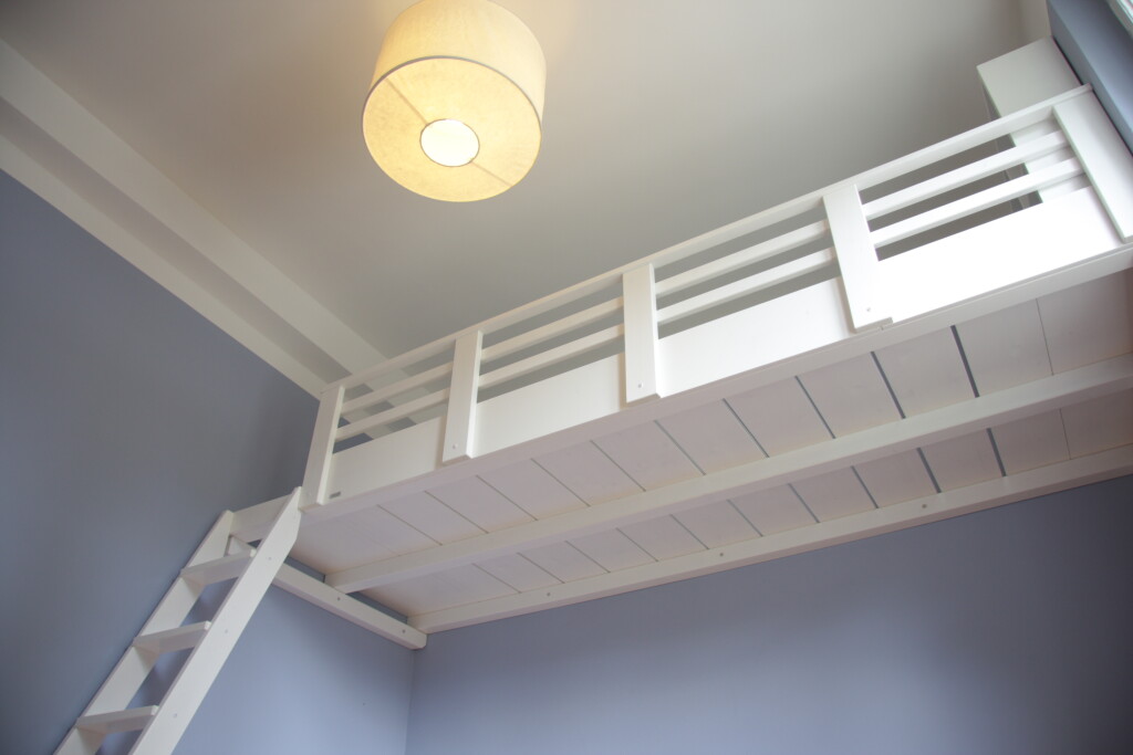 Hochbett-Berlin.de,_Menke-Bett,_Menke_Concept_GmbH,_Maß_gefertigte_Hochbetten_und_Hochetage_aus_Berlin,_Hersteller_von_Hochbetten,_Hochbett-Bauer,_Hochbett-Mann,_Hochbett_bauen_lassen[1]